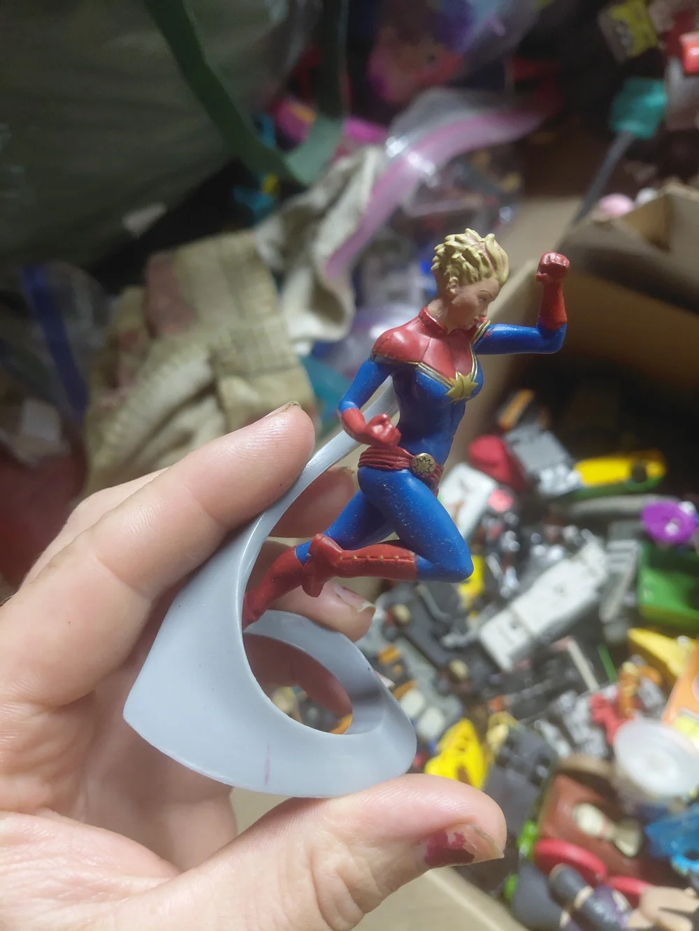 3.5-inch Captain Marvel (Carol Danvers) PVC figurine from the 2015 Marvel Avenge